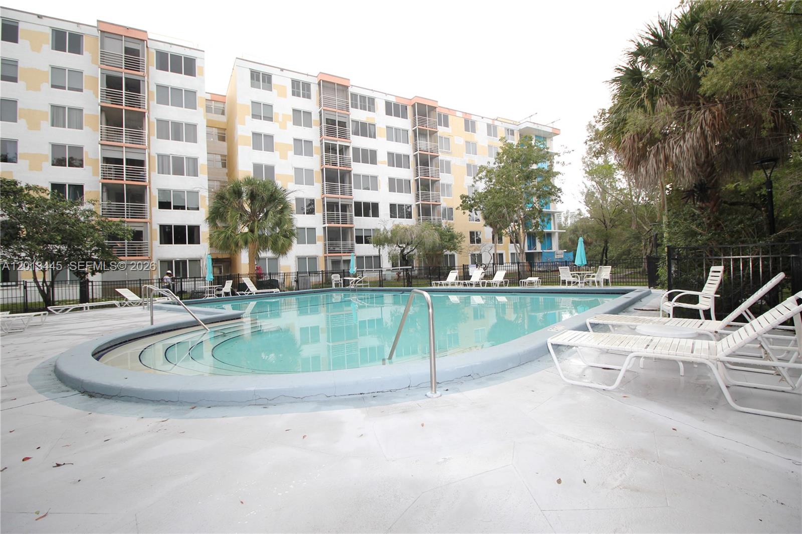 GREYNOLDS PARK CLUB CONDO - Residential