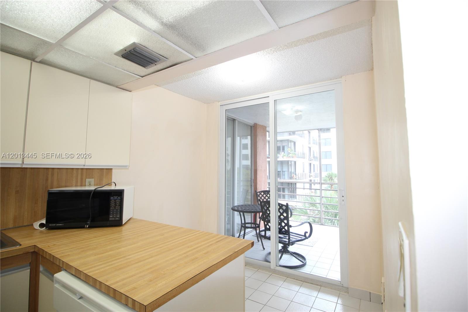 GREYNOLDS PARK CLUB CONDO - Residential