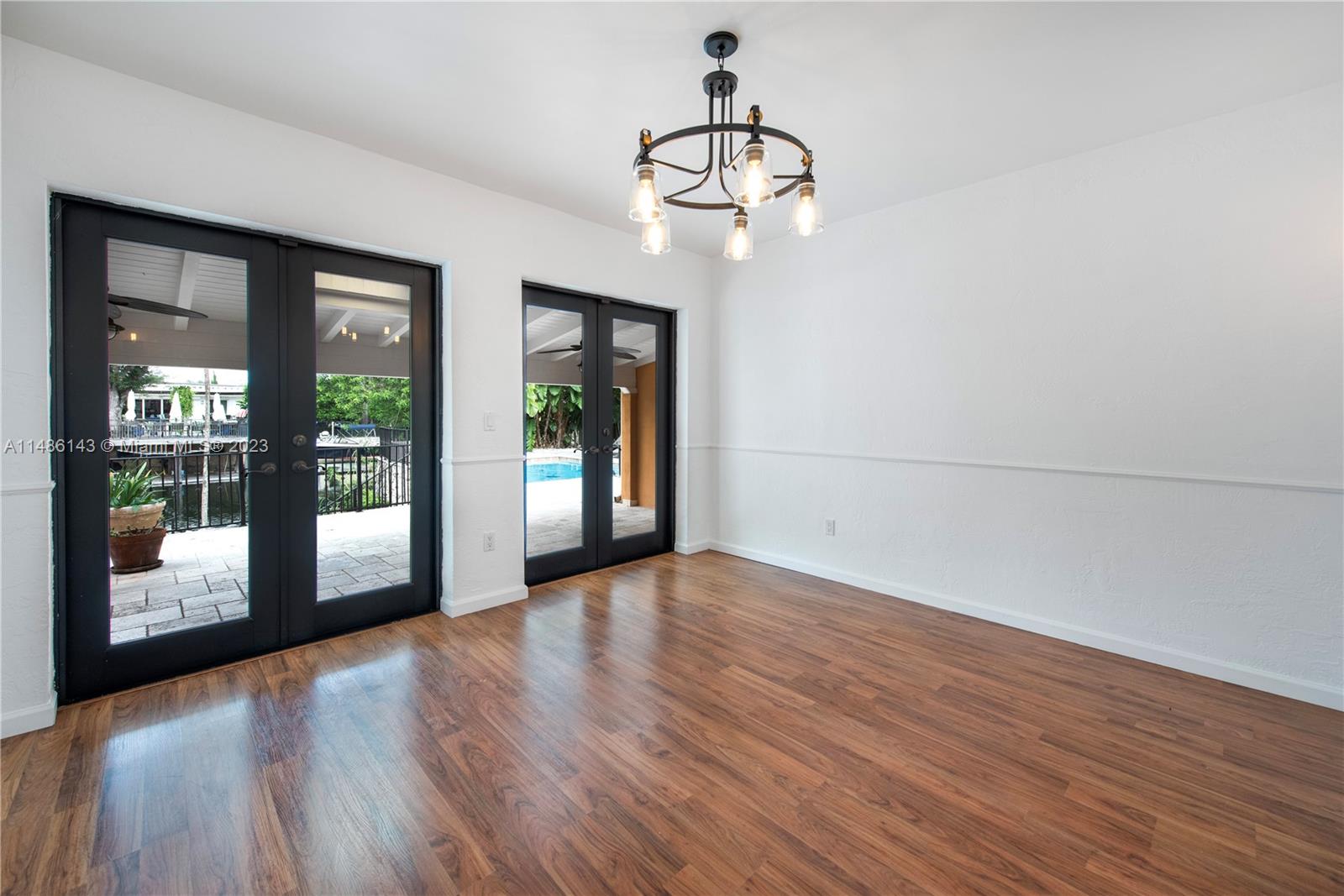 CORAL GABLES RIVIERA SEC - Residential