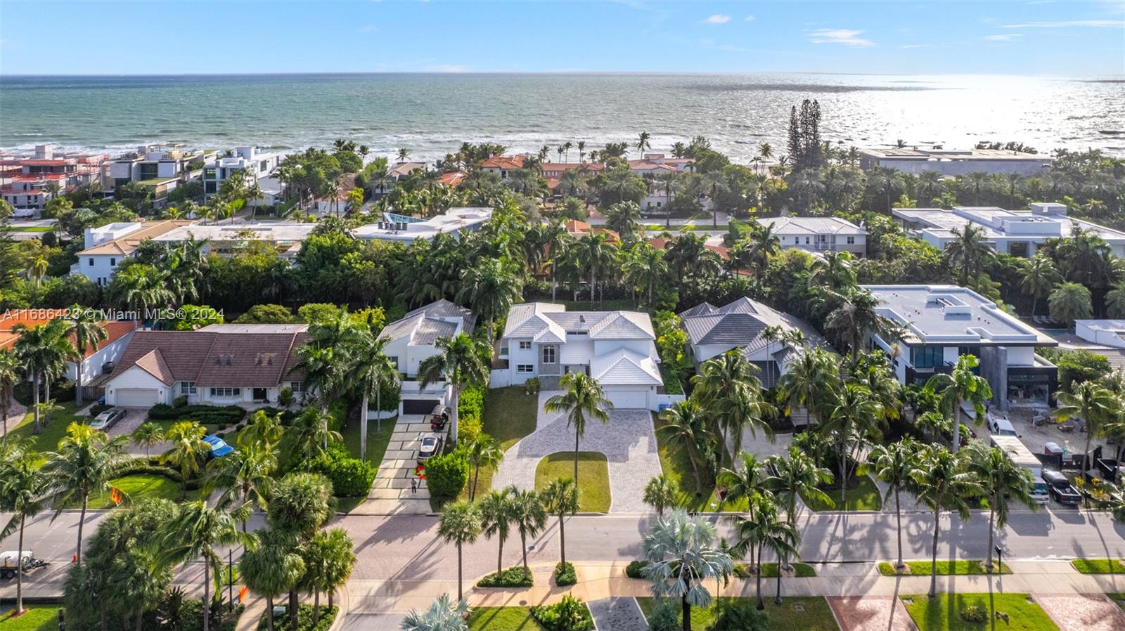 GOLDEN BEACH SEC E - Residential