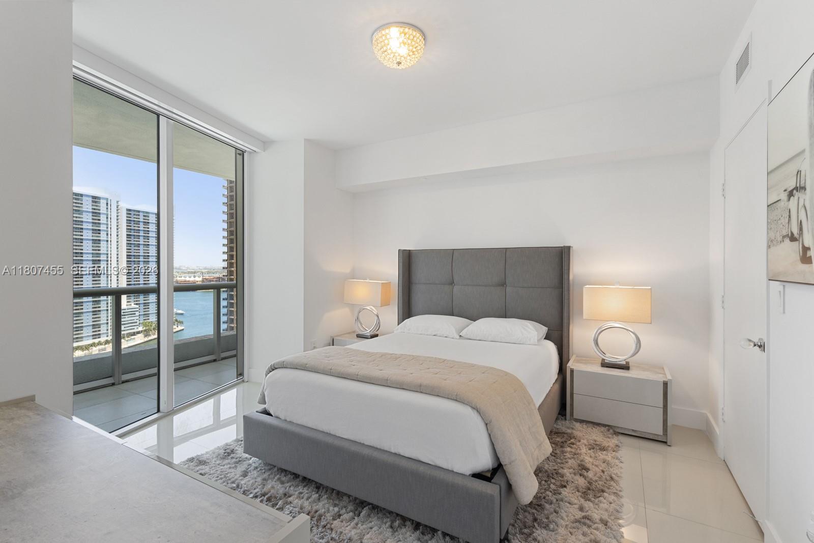 ICON BRICKELL NO TWO - Residential