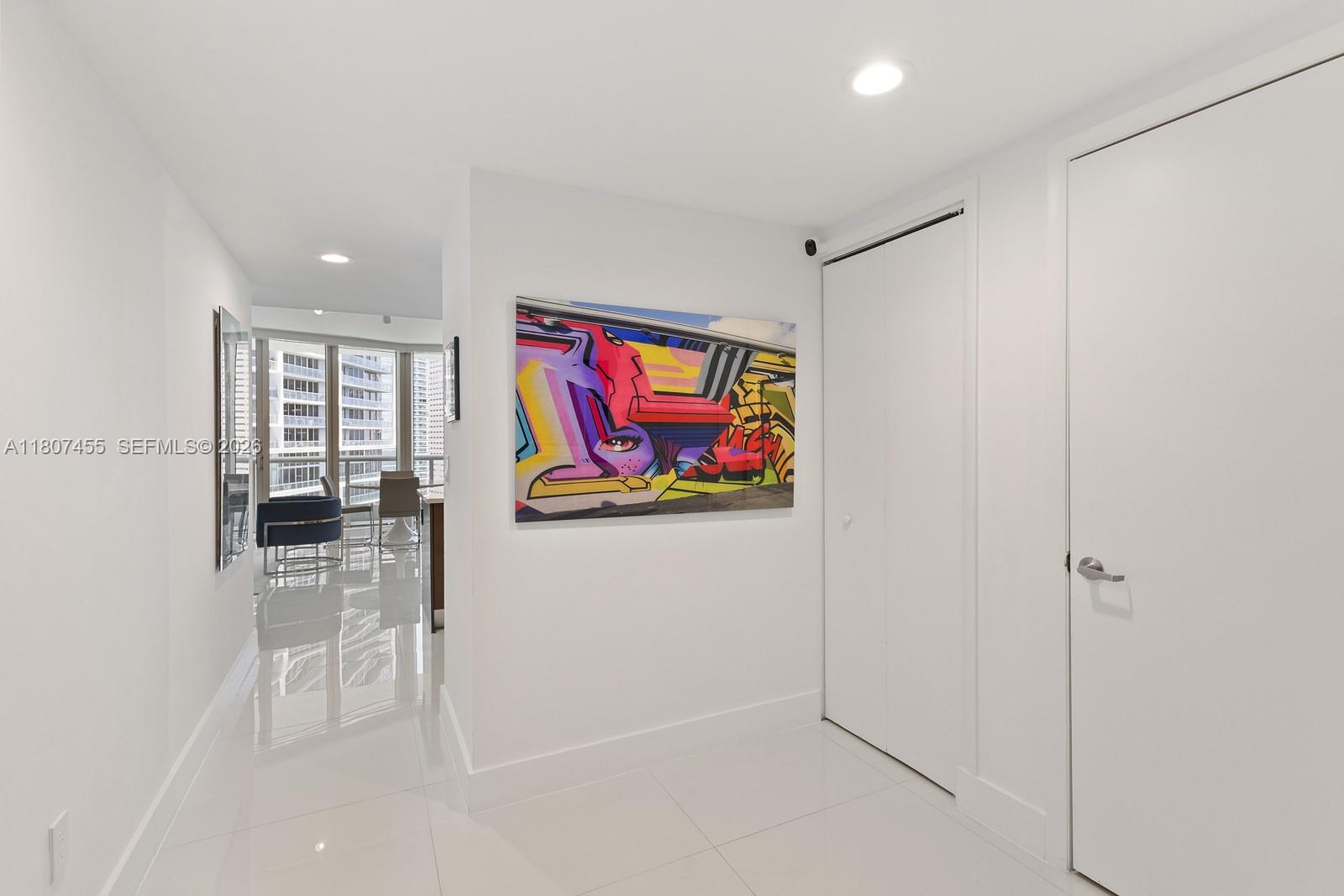 ICON BRICKELL NO TWO - Residential