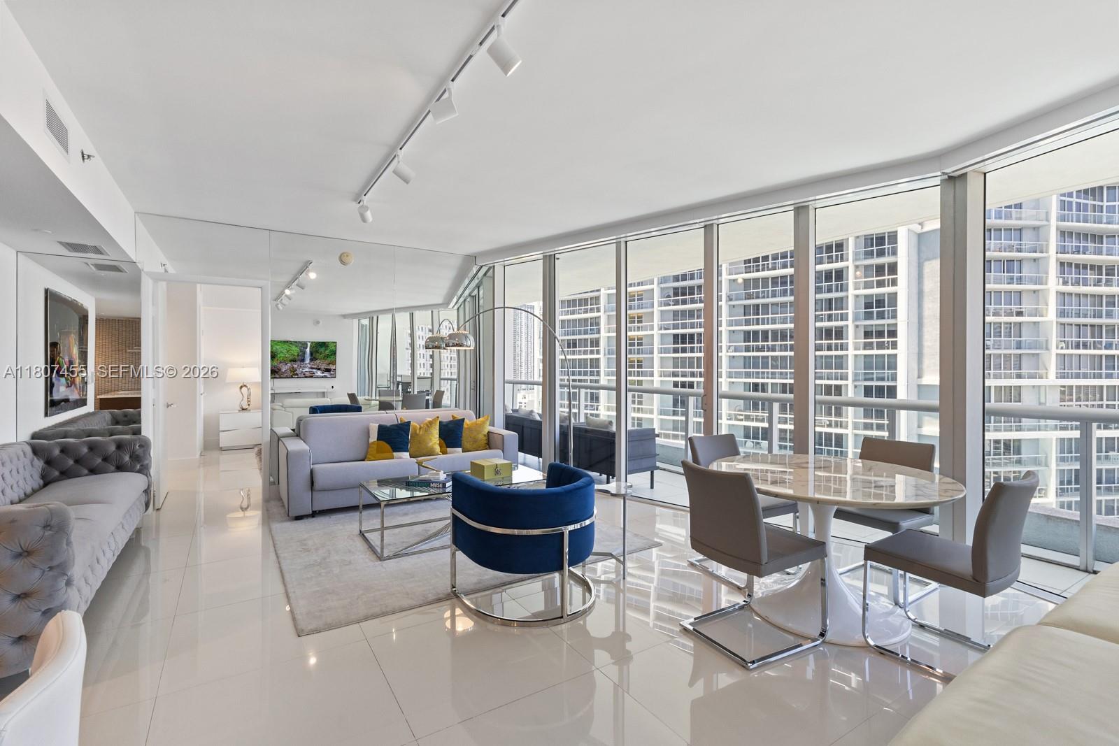 ICON BRICKELL NO TWO - Residential
