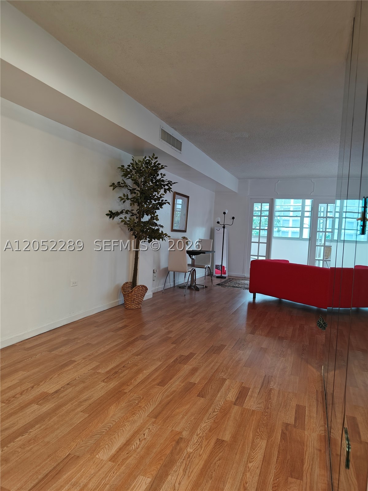 FOUR AMBASSADORS CONDO - Residential