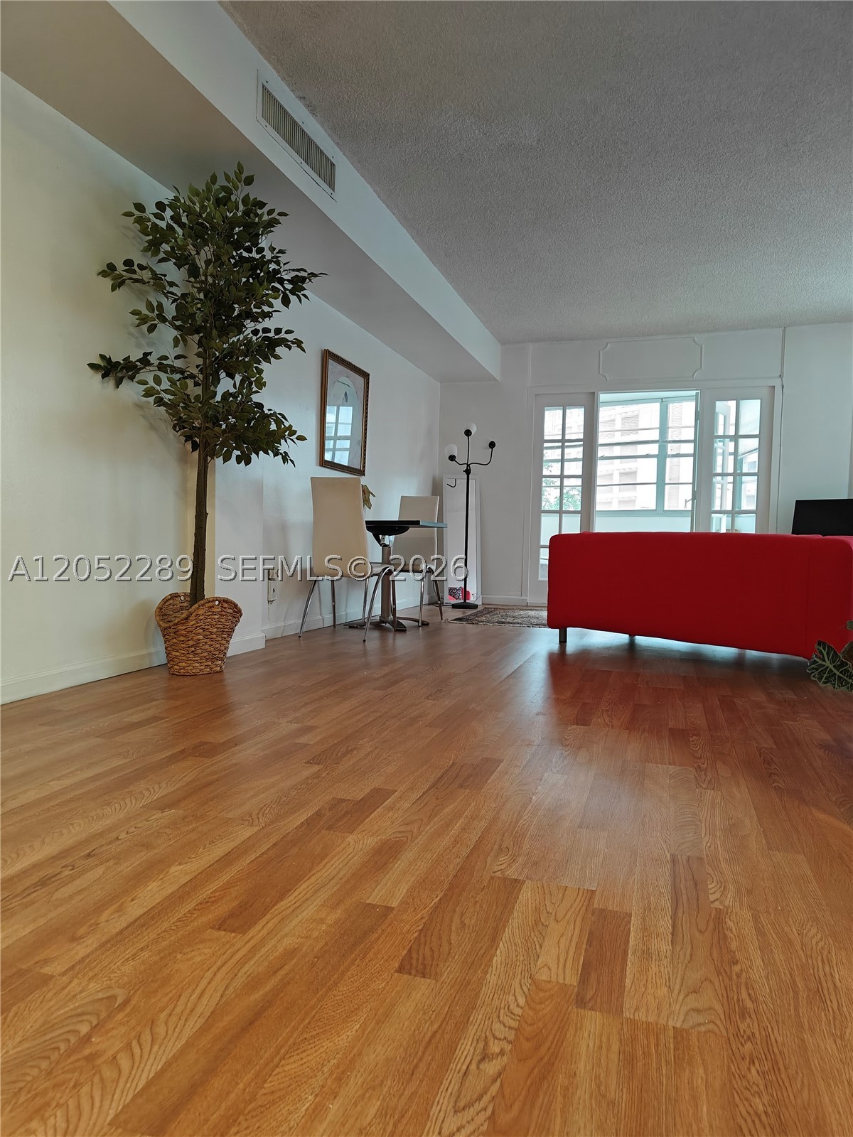 FOUR AMBASSADORS CONDO - Residential