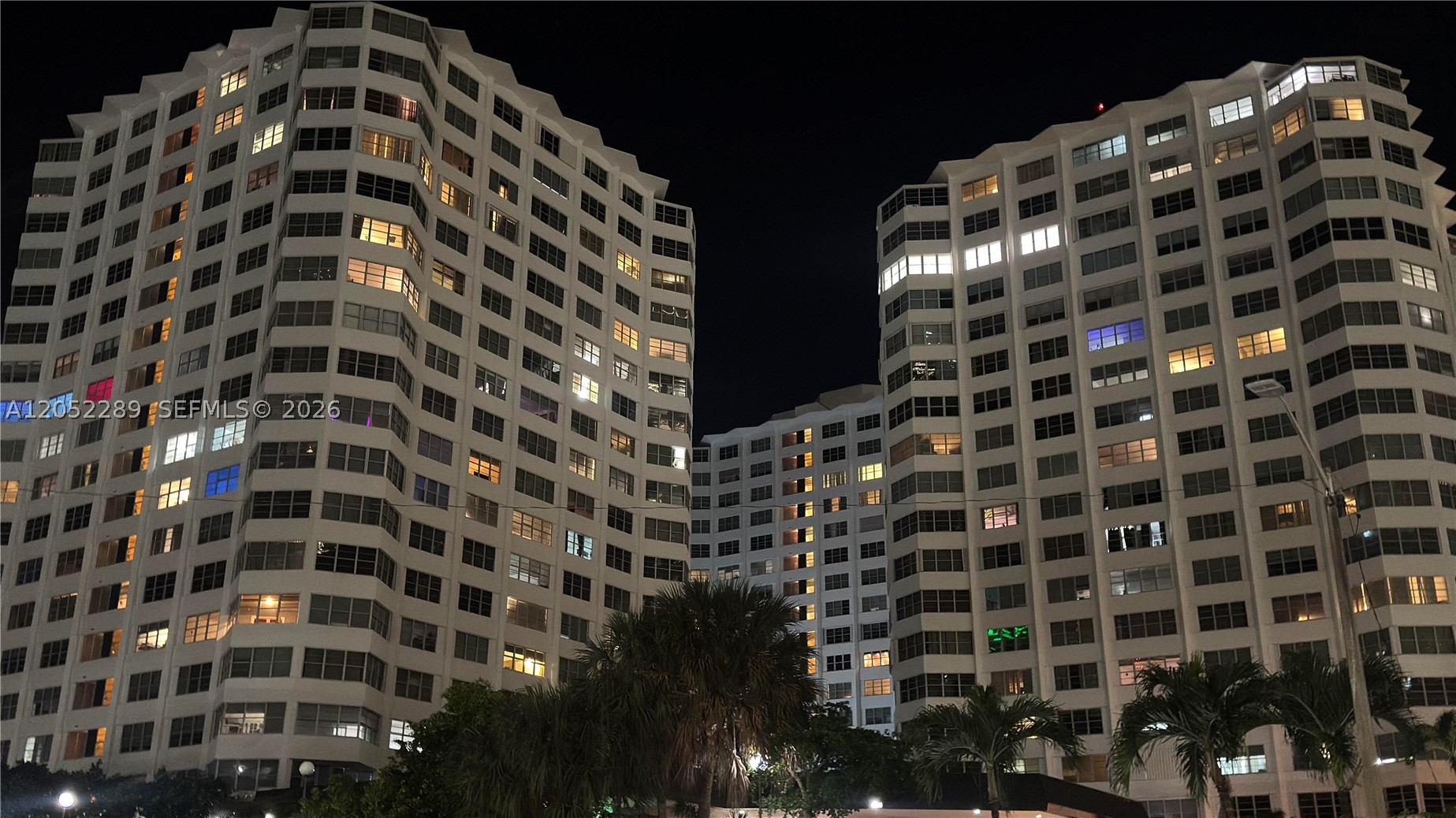 FOUR AMBASSADORS CONDO - Residential