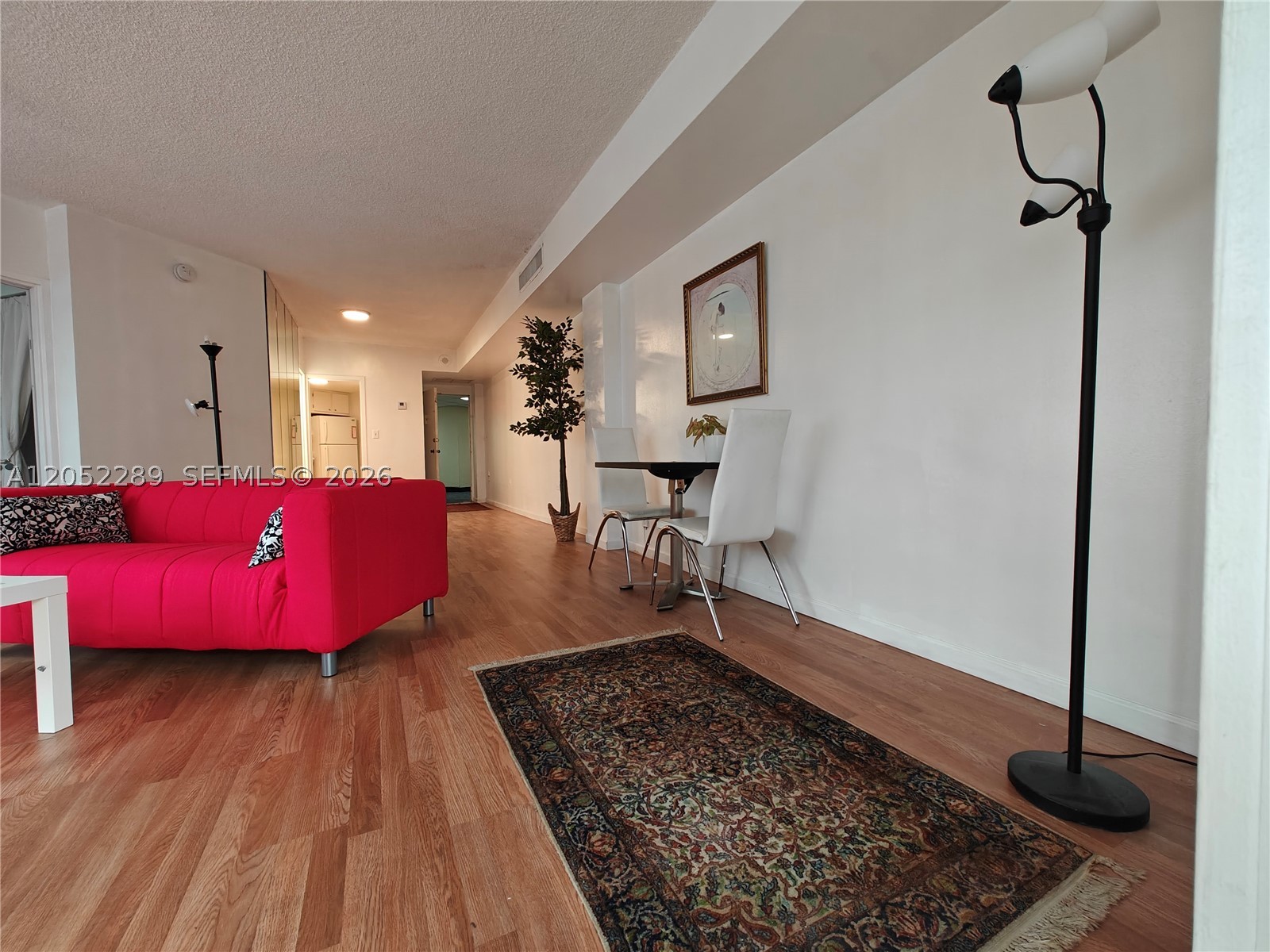 FOUR AMBASSADORS CONDO - Residential