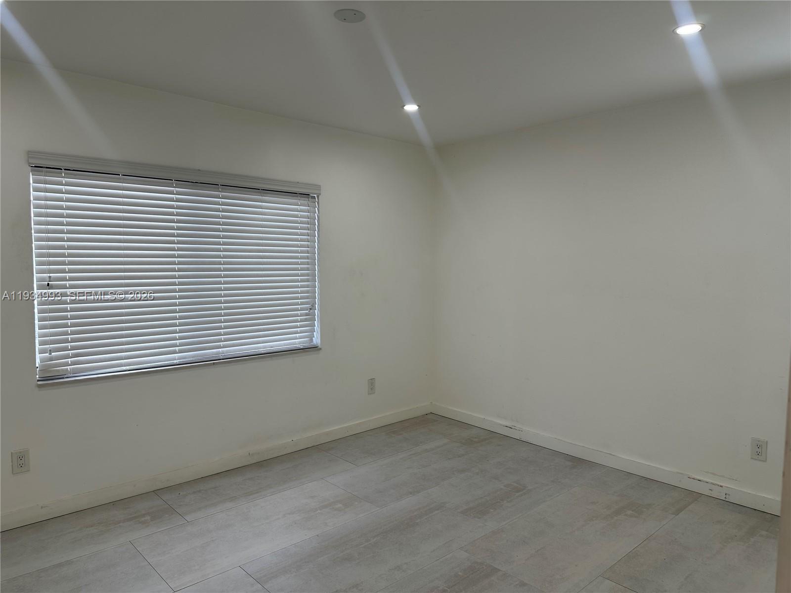 SOUTHERN ESTATES 10TH ADD - Residential Lease