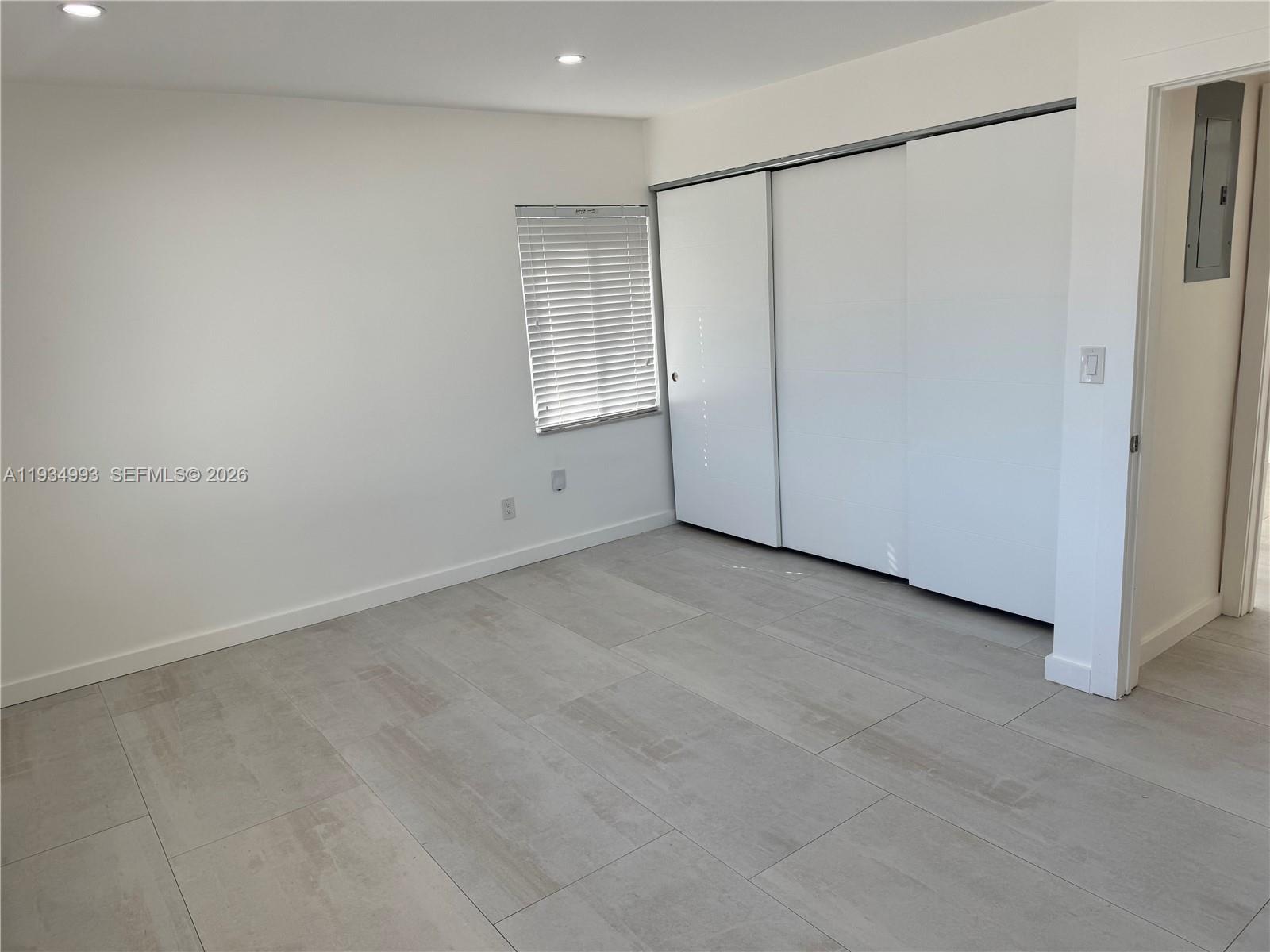 SOUTHERN ESTATES 10TH ADD - Residential Lease