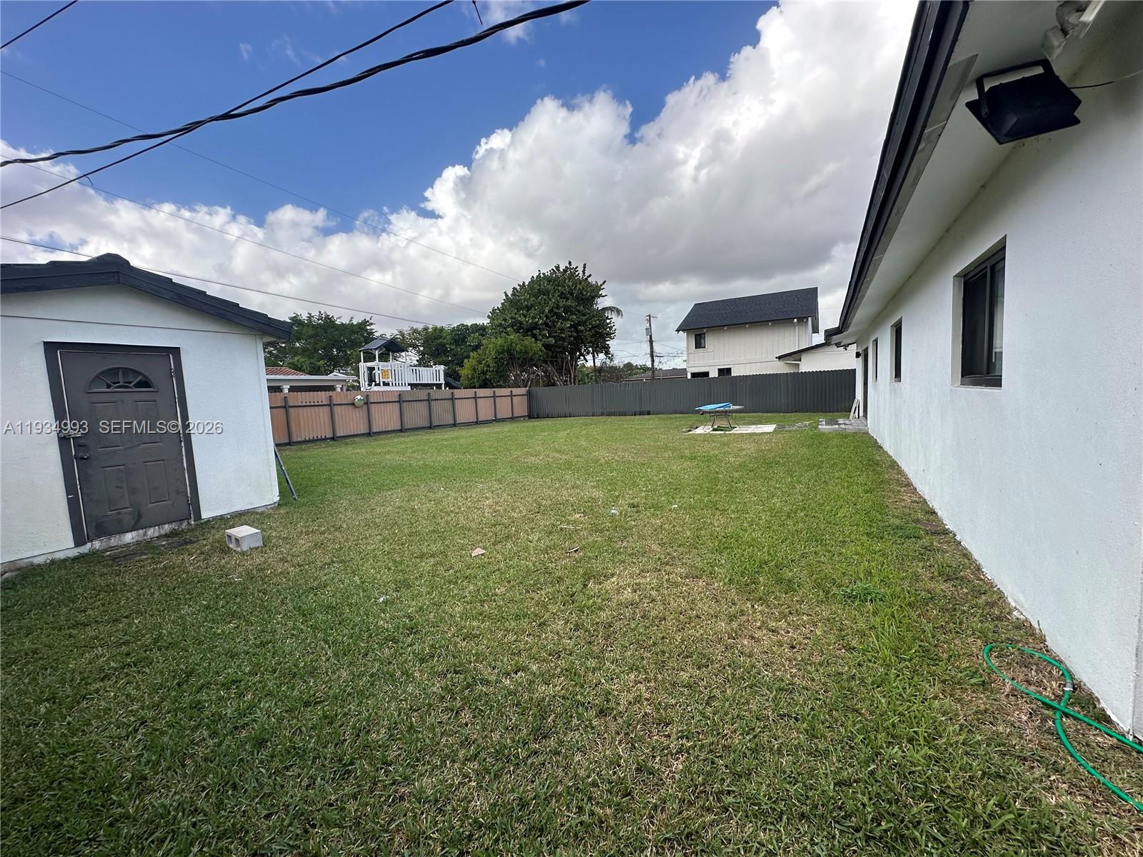 SOUTHERN ESTATES 10TH ADD - Residential Lease