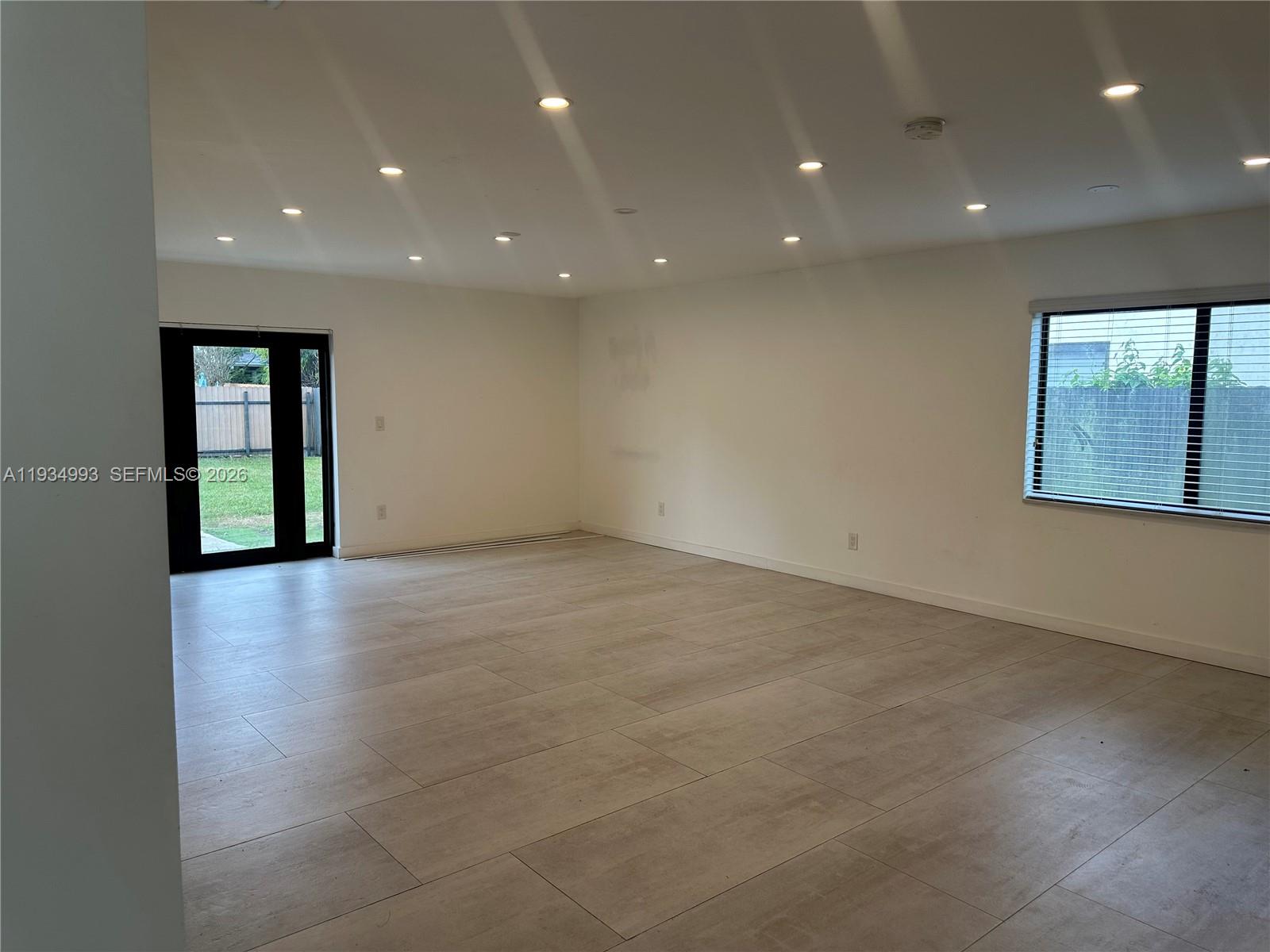 SOUTHERN ESTATES 10TH ADD - Residential Lease