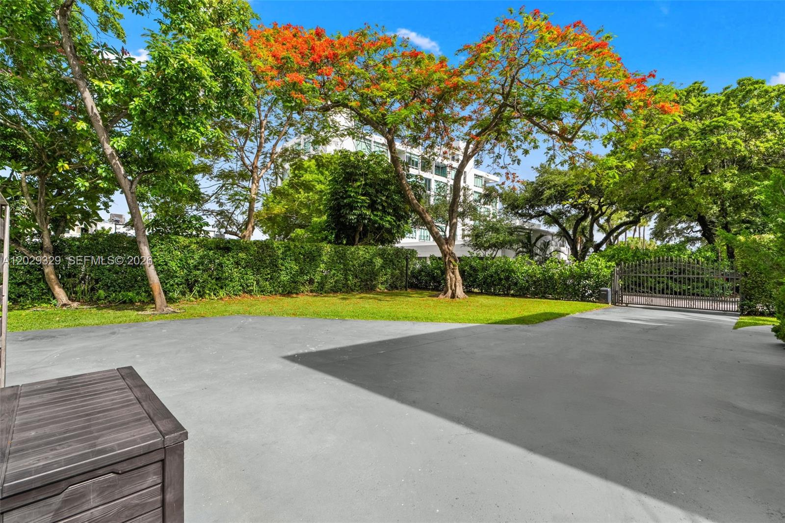 SHORECREST - Residential