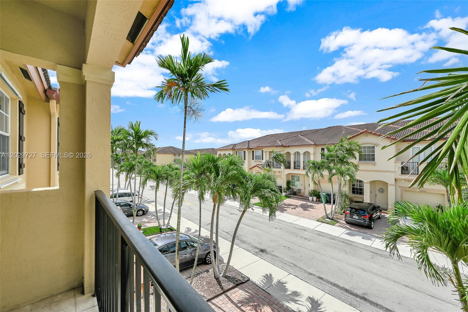 COURTS AT TUSCANY - Residential
