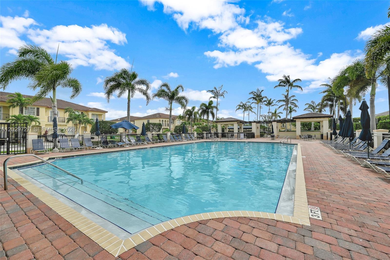 COURTS AT TUSCANY - Residential