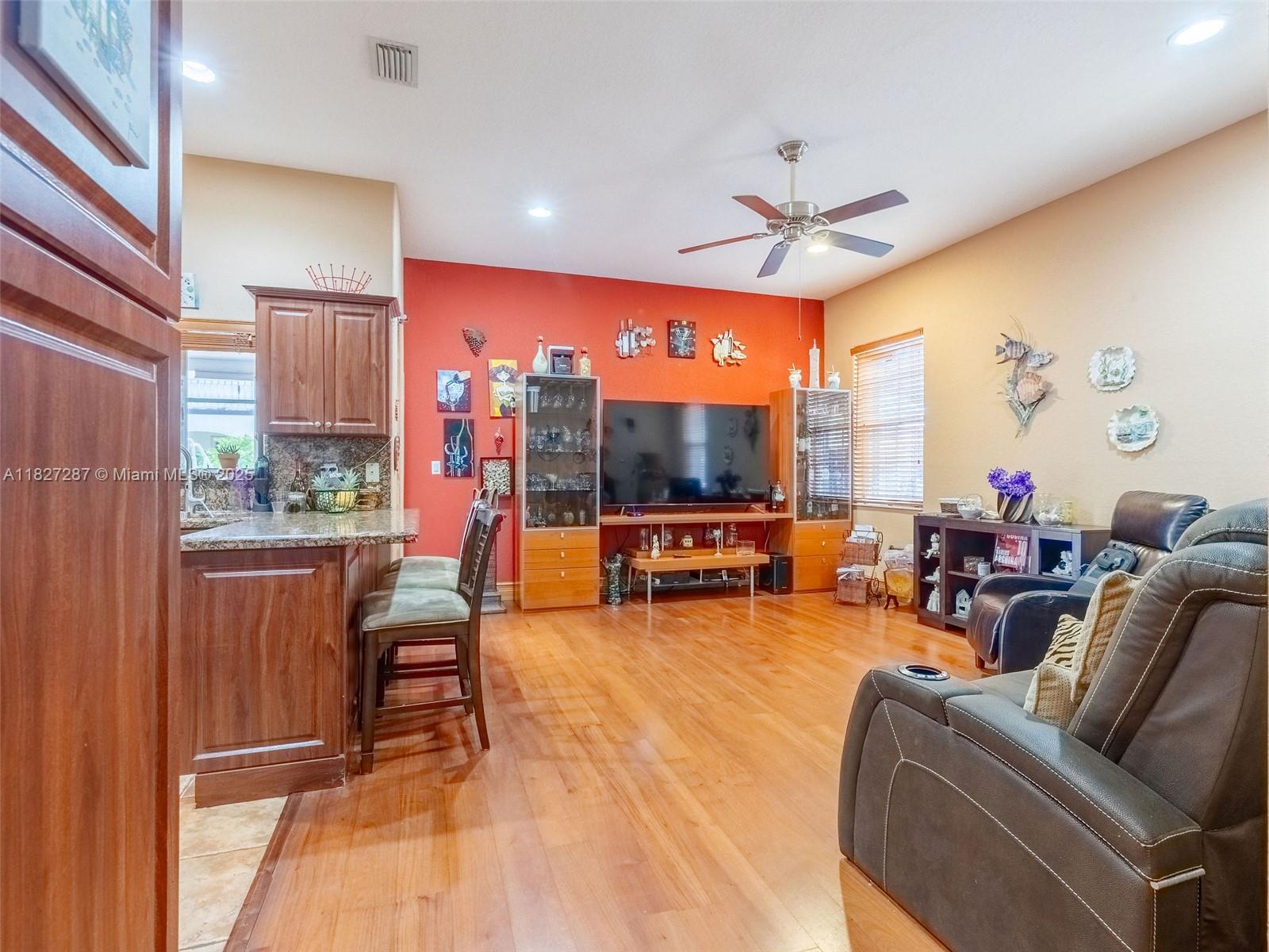 PRIMAVERA - Residential