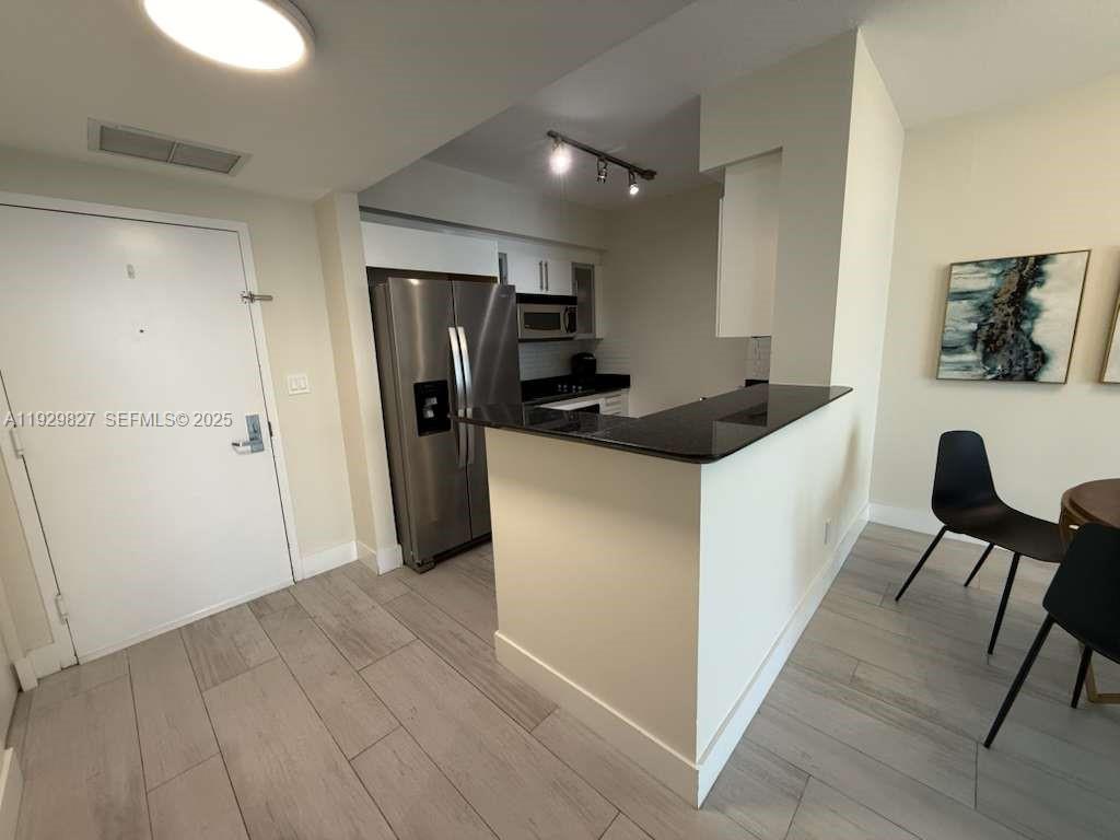 ONE MIAMI WEST CONDO - Residential Lease