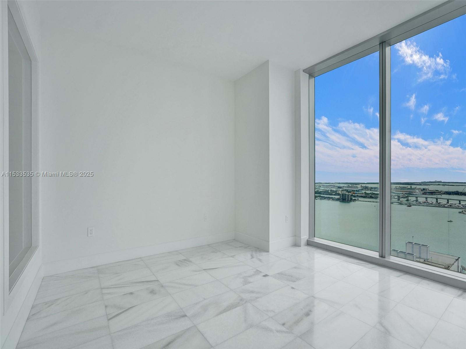 ESCOTTONIA PARK - Residential
