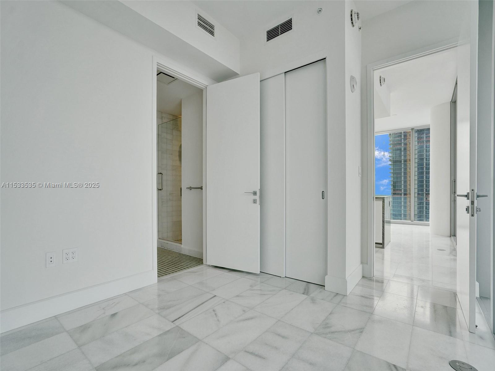 ESCOTTONIA PARK - Residential