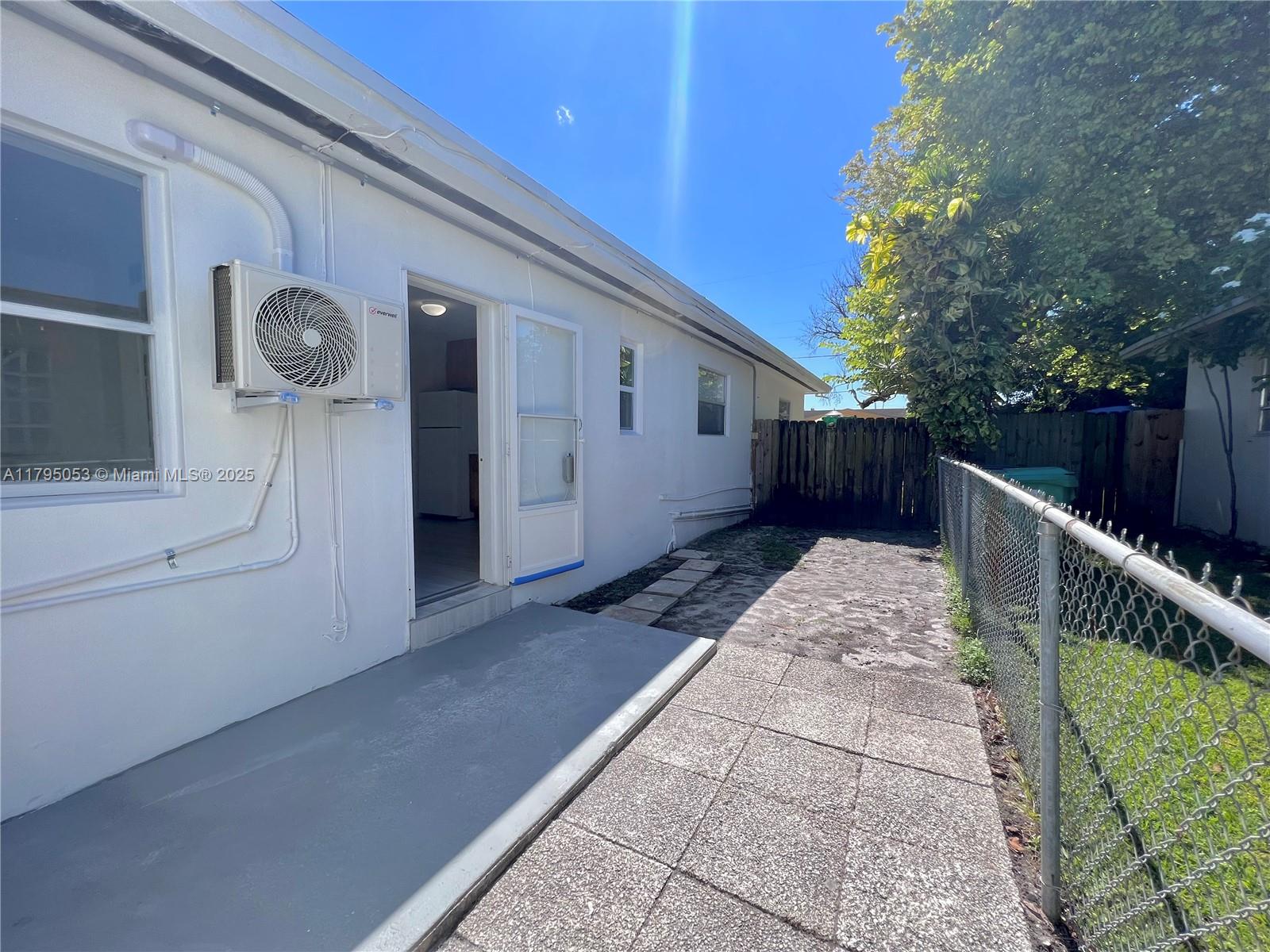 WINONA PARK 1ST ADDN - Residential Lease