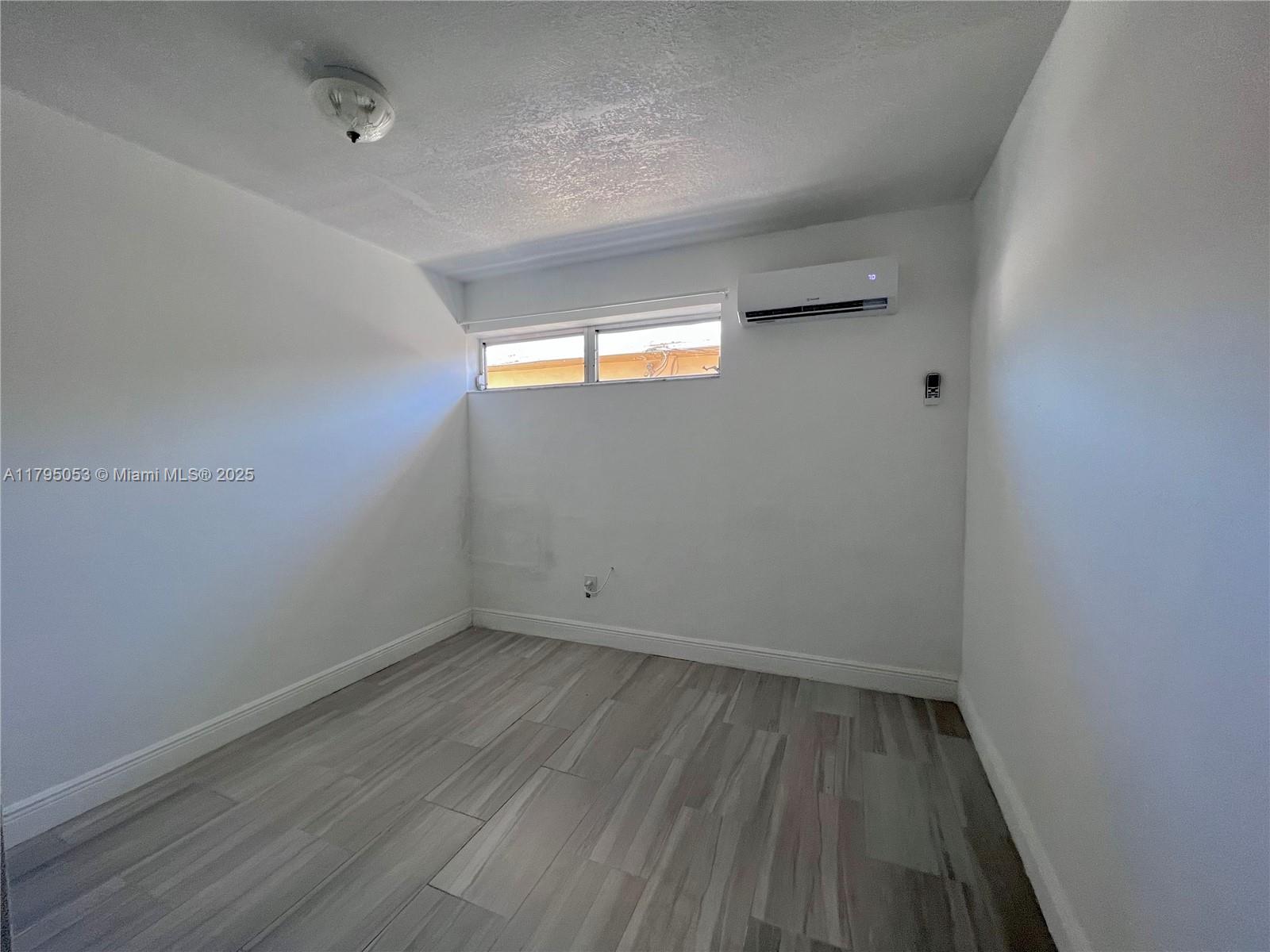 WINONA PARK 1ST ADDN - Residential Lease