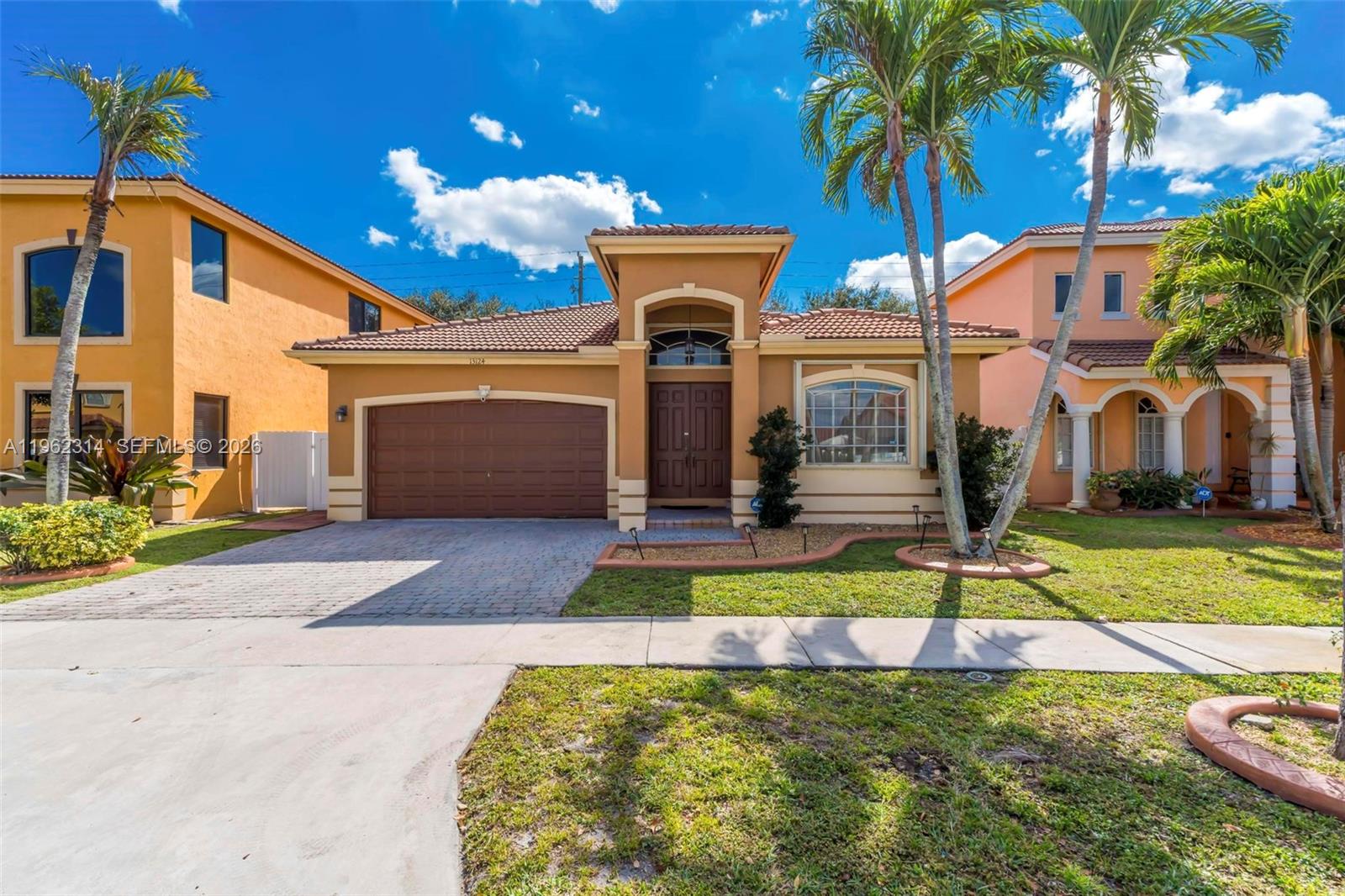 Step into this beautifully updated single-story 3-bedroom, 2-bath home in the highly desirable Somerset Country Club at Vizcaya. This property features a spacious and bright living area, boasting high vaulted ceilings, an open-concept layout, tile floors, and laminate wood throughout.
The modern kitchen features quartz countertops, a spacious wooden pantry, stainless steel appliances, and a gas range. Laundry room with washer and dryer,with built-in cabinets and convenient access to the garage. The oversized master suite offers a versatile area that is ideal for a home office, reading space, or private sitting room. One secondary bedroom includes a built-in Murphy bed, and all rooms feature custom closets and updated bathrooms. The garage is equipped with custom cabinetry and granite countertops. Outside, enjoy a fenced backyard with a screened-in porch perfect for relaxing or entertaining.
Residents enjoy 24-hour roving security.
Enjoy this prime location close to top-rated schools, shopping centers, and major highways.
