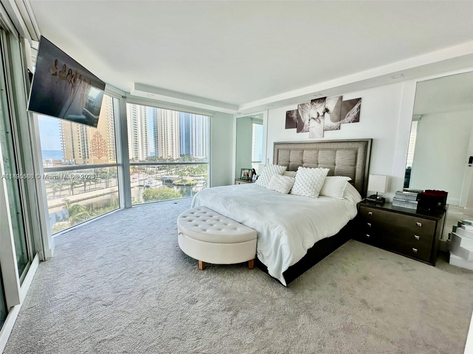 OCEANIA IV CONDO - Residential