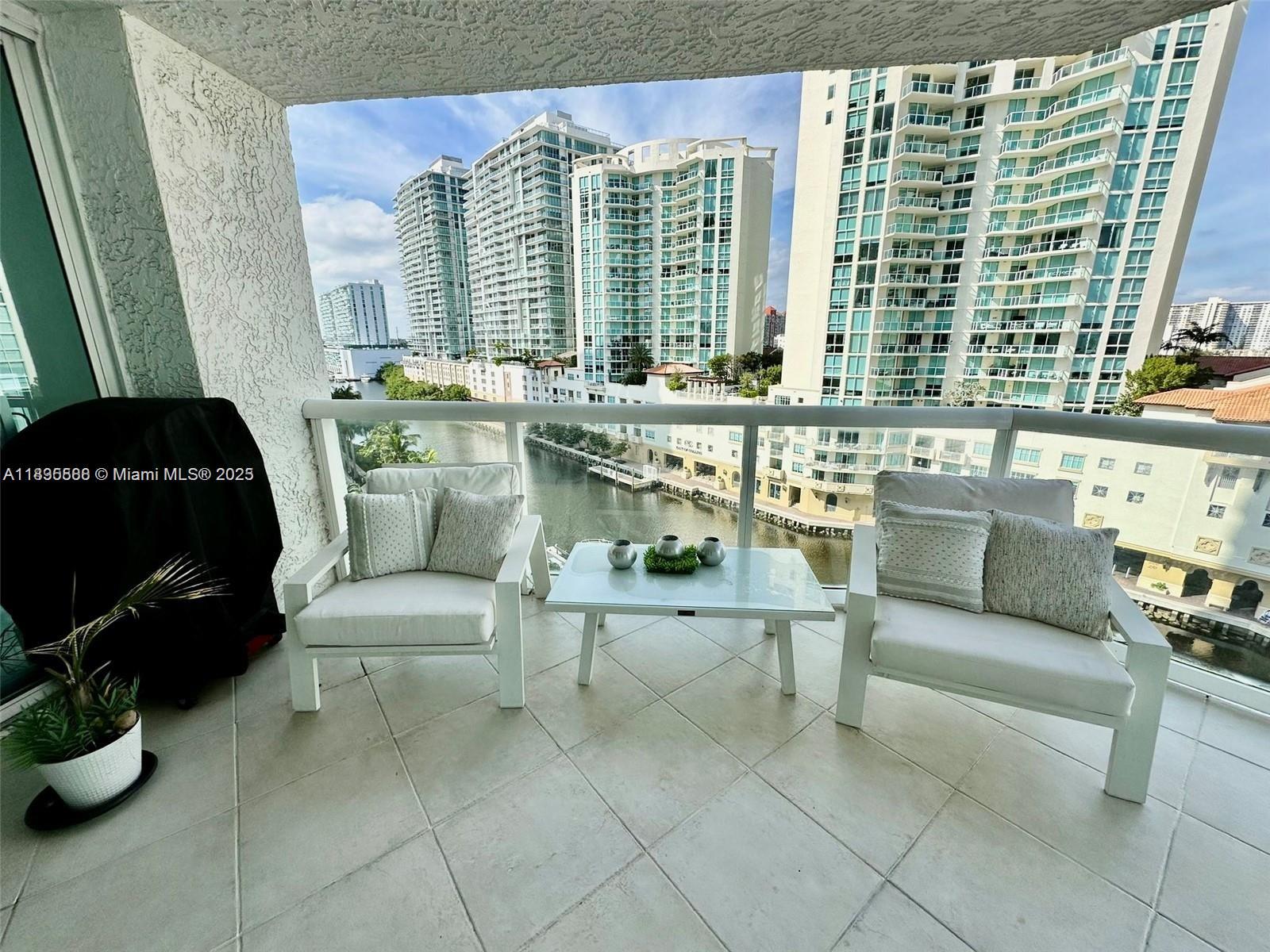 OCEANIA IV CONDO - Residential