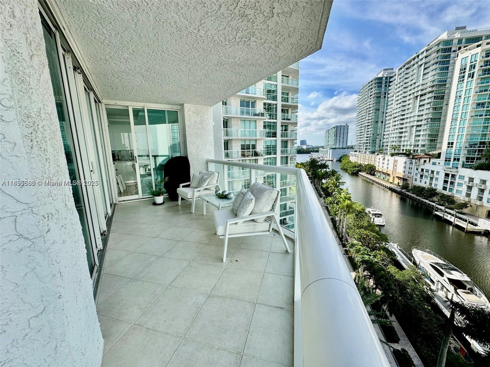 OCEANIA IV CONDO - Residential