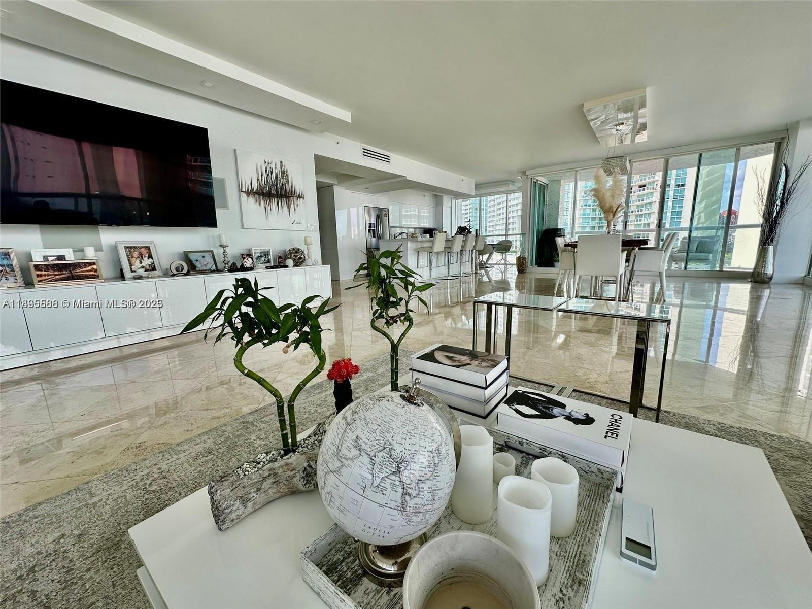 OCEANIA IV CONDO - Residential