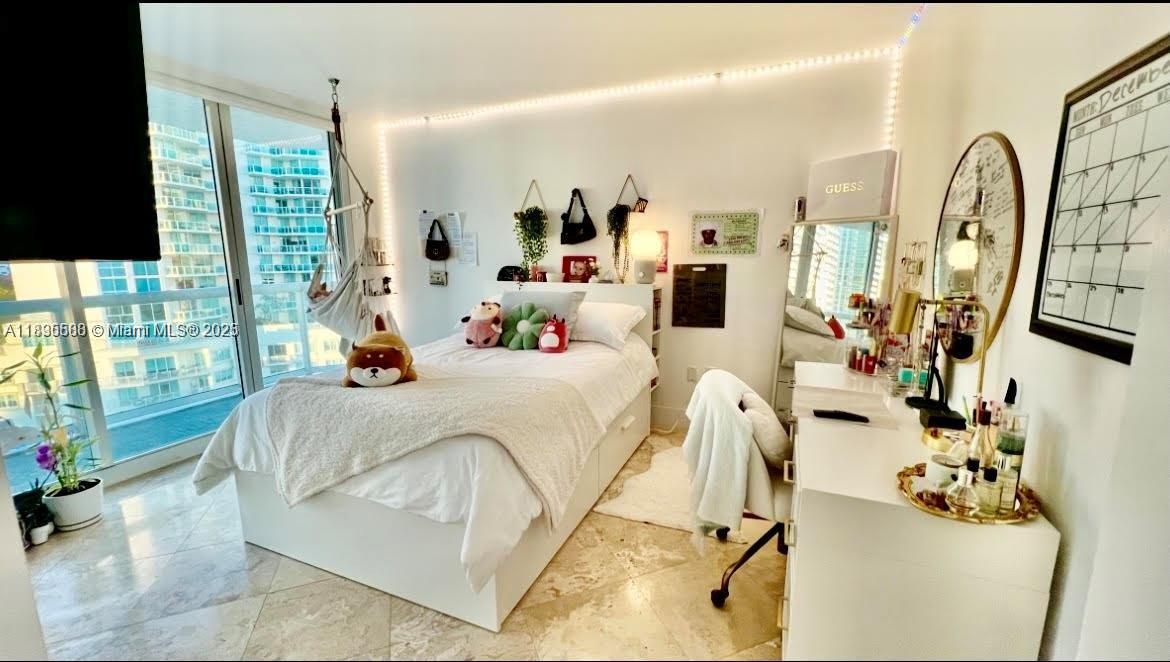 OCEANIA IV CONDO - Residential