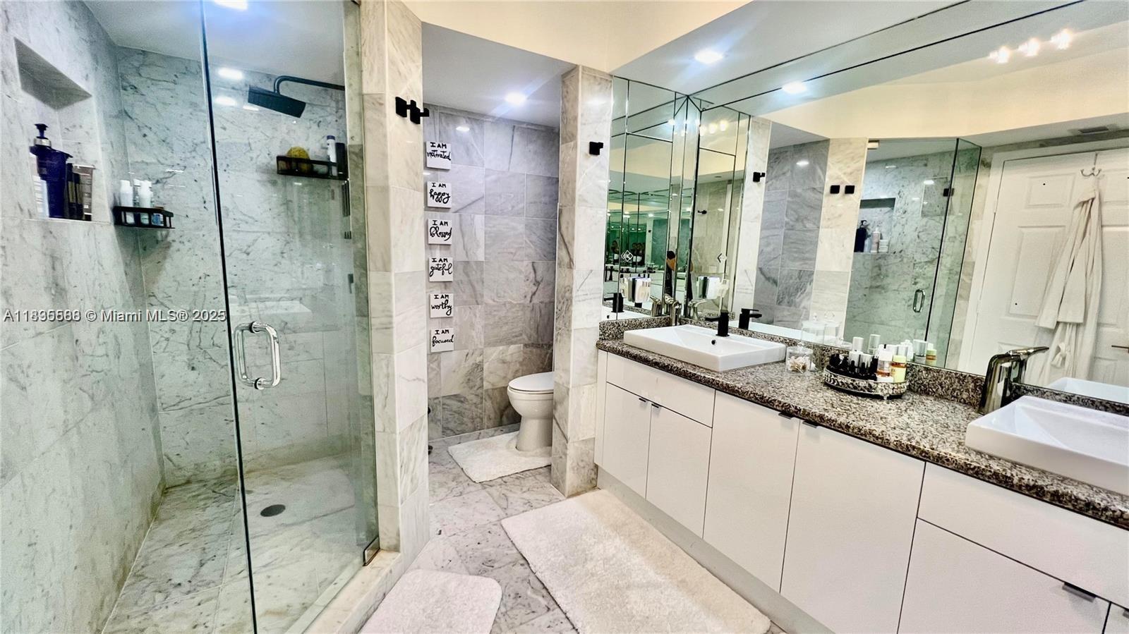 OCEANIA IV CONDO - Residential