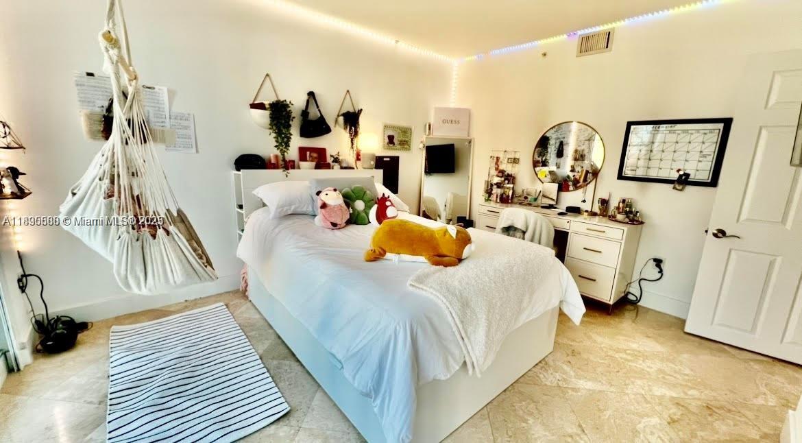 OCEANIA IV CONDO - Residential