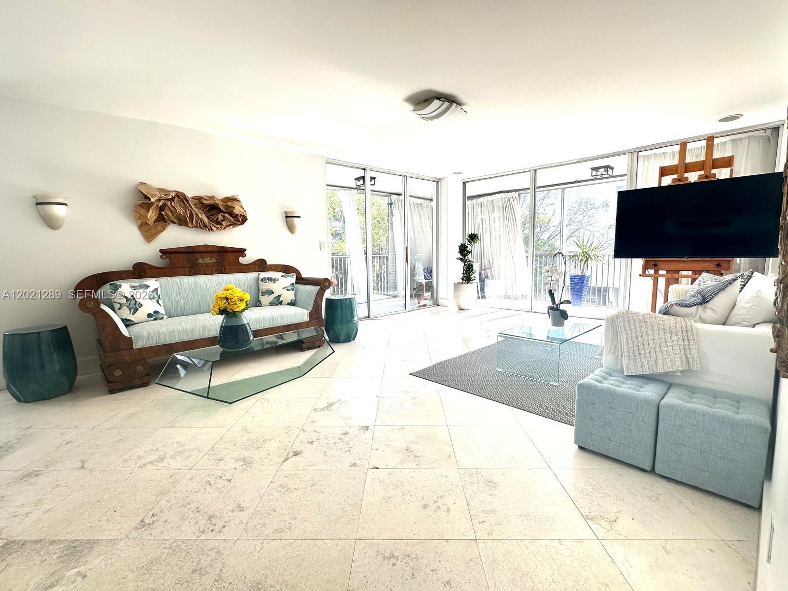 ISLAND BREAKERS CONDO - Residential