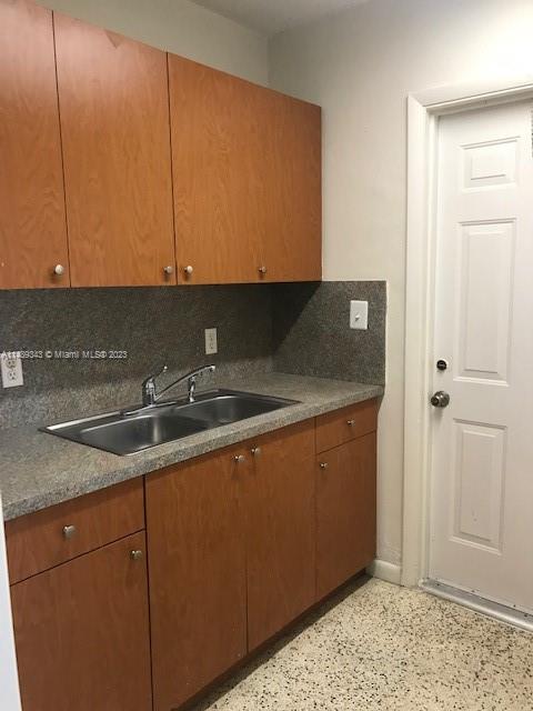 HENRY FORD SUB NO 1 - Residential Lease