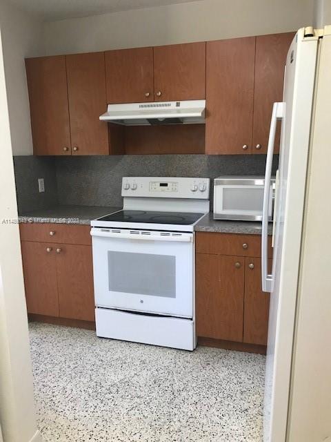 HENRY FORD SUB NO 1 - Residential Lease