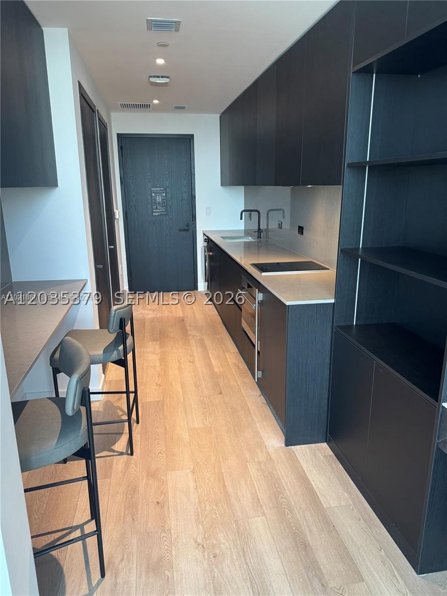 ELLEVEN HOTEL RESIDENCES - Residential