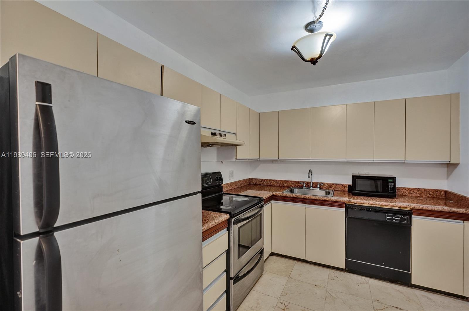 OLYMPUS CONDO PHASE - Residential