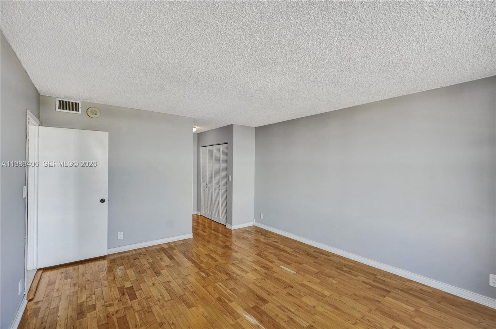 OLYMPUS CONDO PHASE - Residential