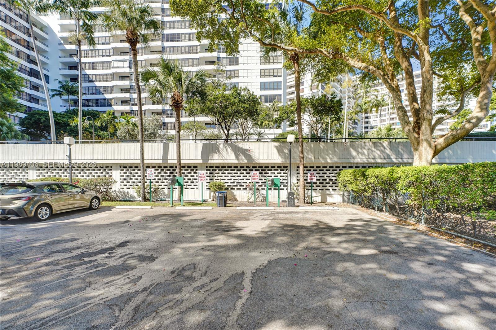 OLYMPUS CONDO PHASE - Residential