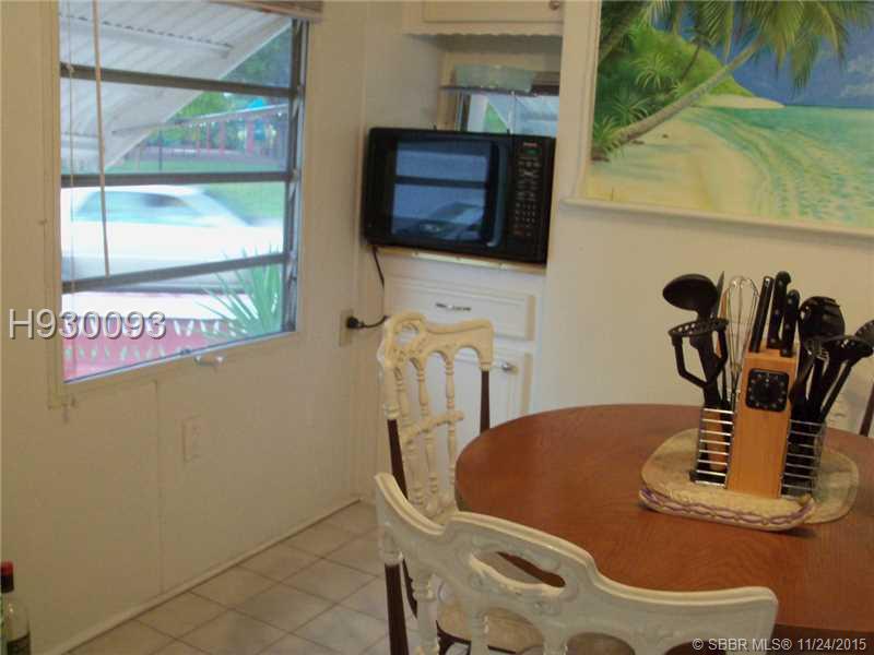 HALLANDALE TRAILER ESTATE - Residential