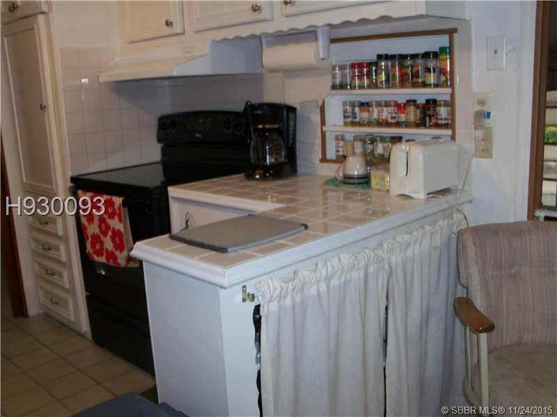 HALLANDALE TRAILER ESTATE - Residential