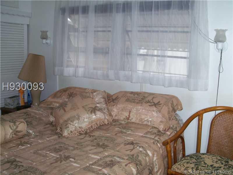 HALLANDALE TRAILER ESTATE - Residential