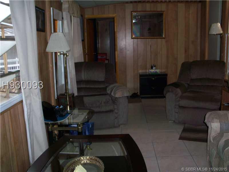 HALLANDALE TRAILER ESTATE - Residential