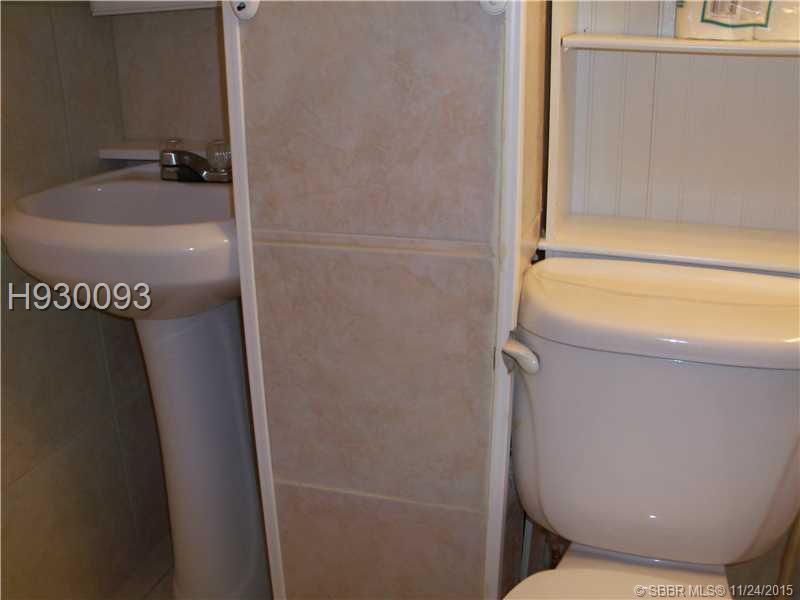 HALLANDALE TRAILER ESTATE - Residential