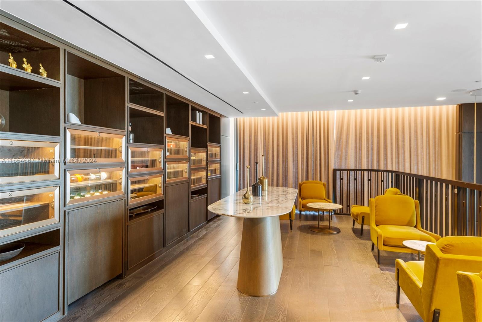 SLS LUX - Residential Lease