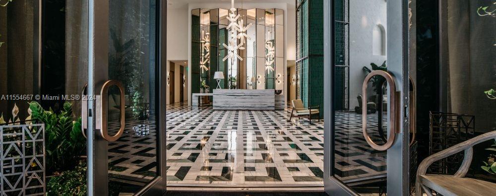 SLS LUX - Residential Lease
