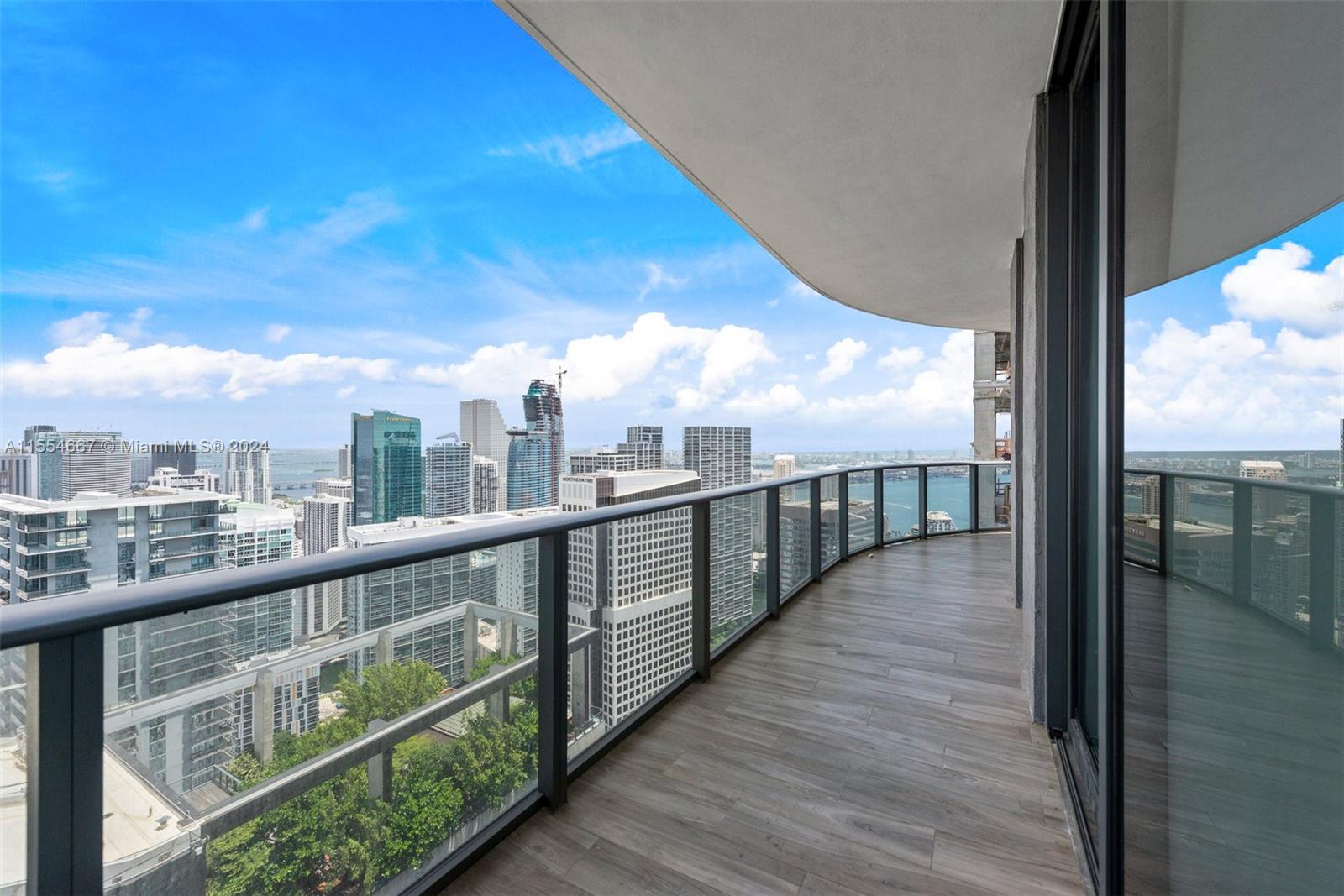 SLS LUX - Residential Lease