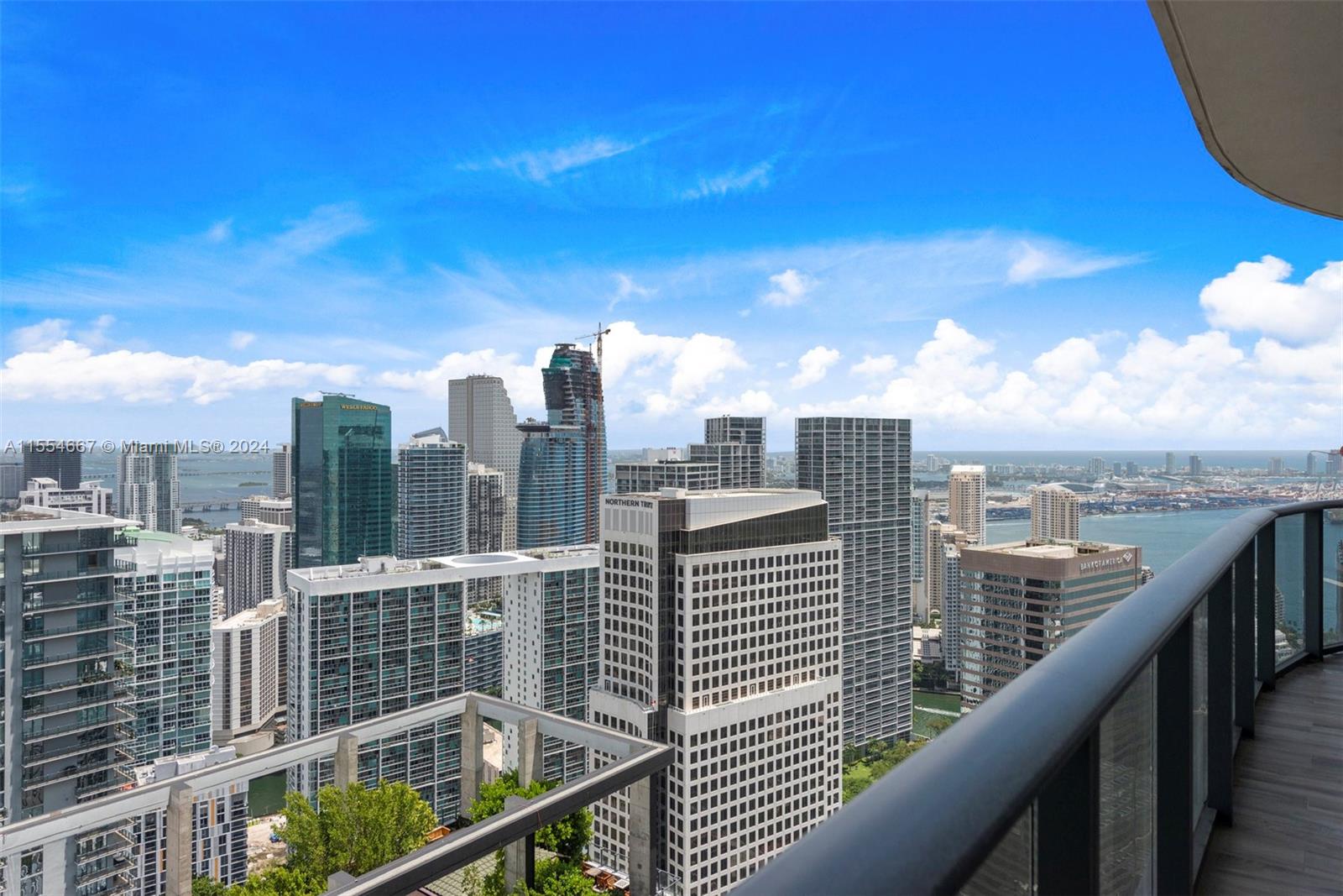 SLS LUX - Residential Lease