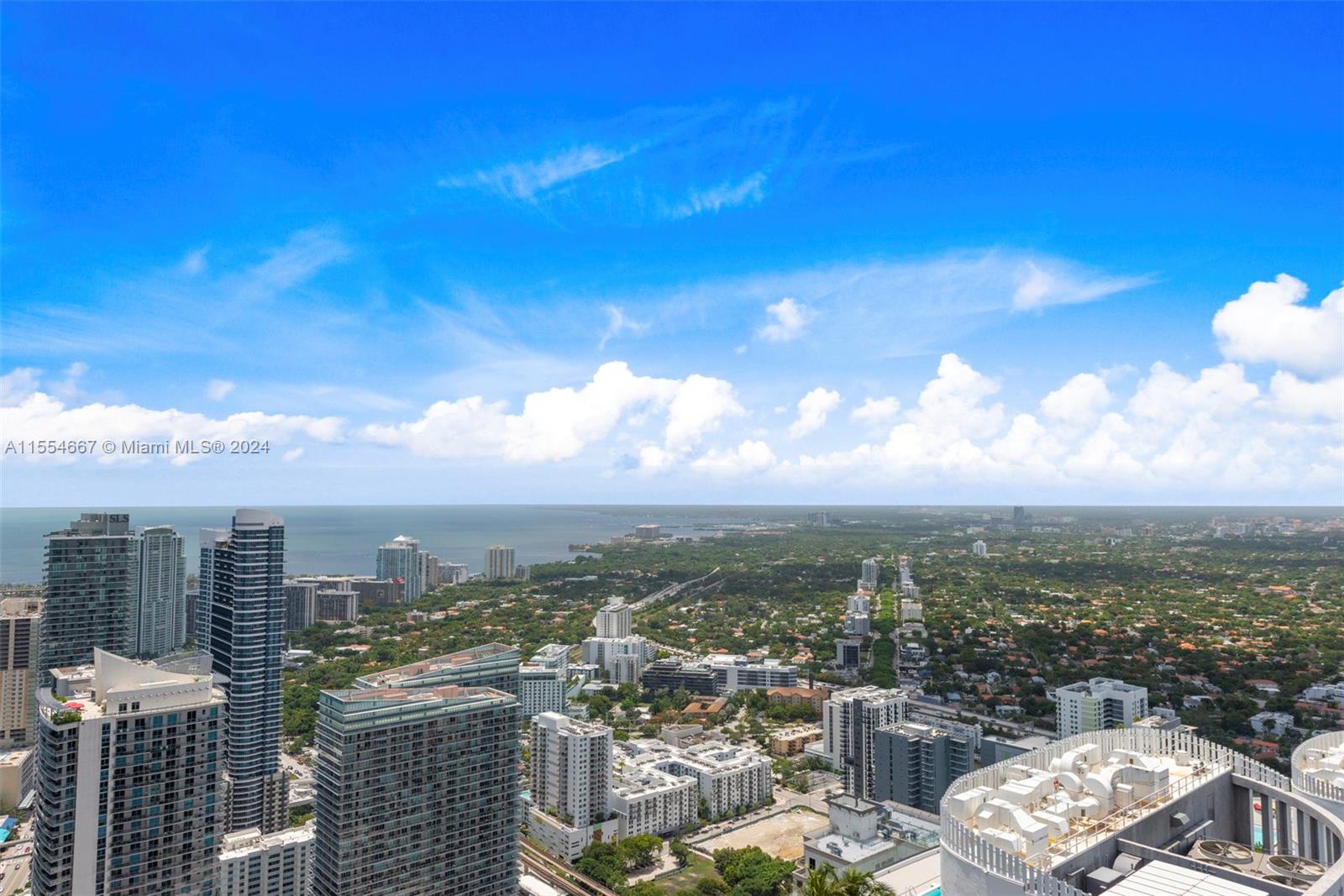 SLS LUX - Residential Lease