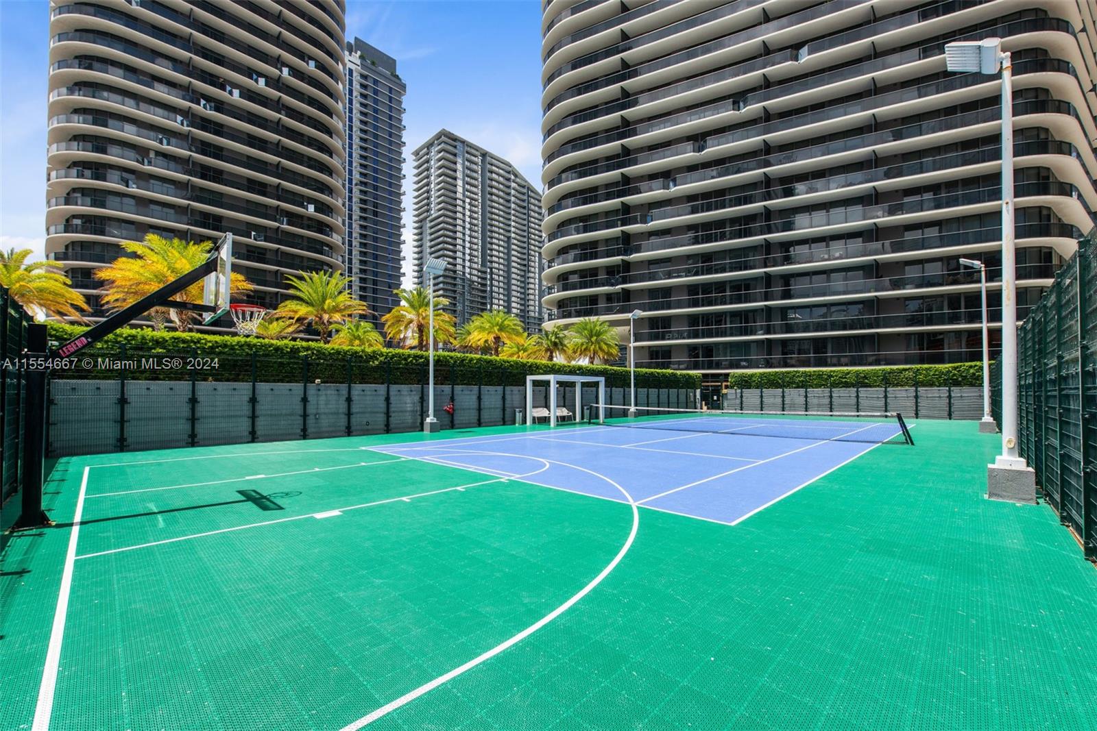 SLS LUX - Residential Lease